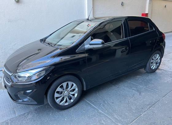 CHEVROLET ONIX 1.4 MPFI LT 8V FLEX 4P MANUAL CHEVROLET ONIX 1.4 MPFI LT 8V FLEX 4P MANUAL